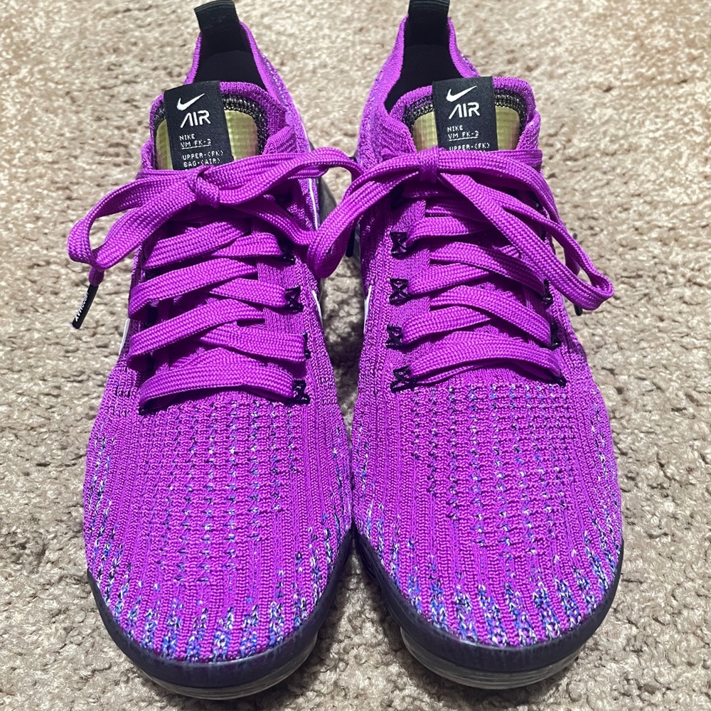 New women’s vapormax